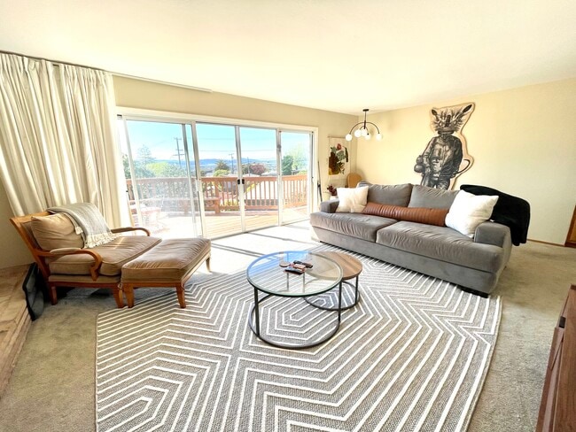 Photo - 2265 Carquinez Ave