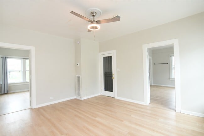 Photo - 615 Pacific St