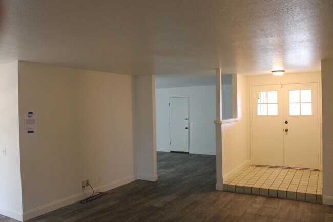 Beautiful 3 Bed, 2 Bath Single Story in Great Livermore Location