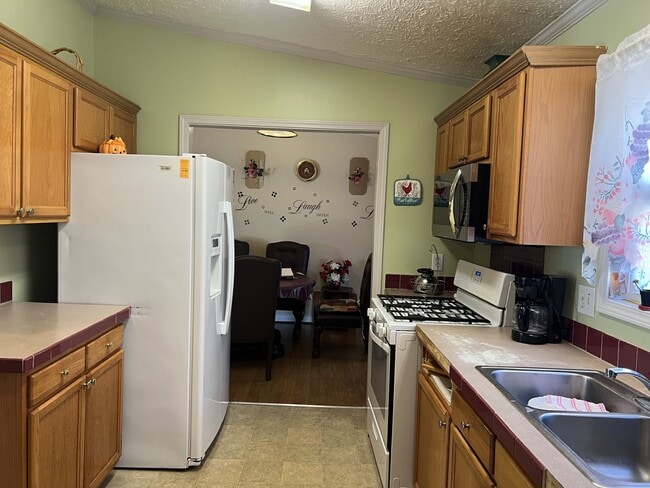 148 Red Cardinal Ln