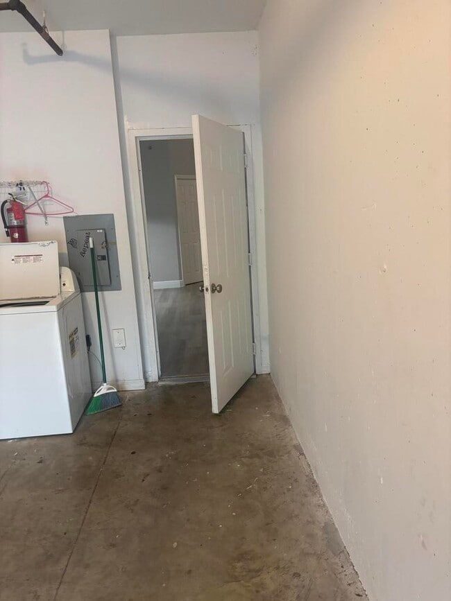 Photo - 350 Crestwood Cir Unit 106