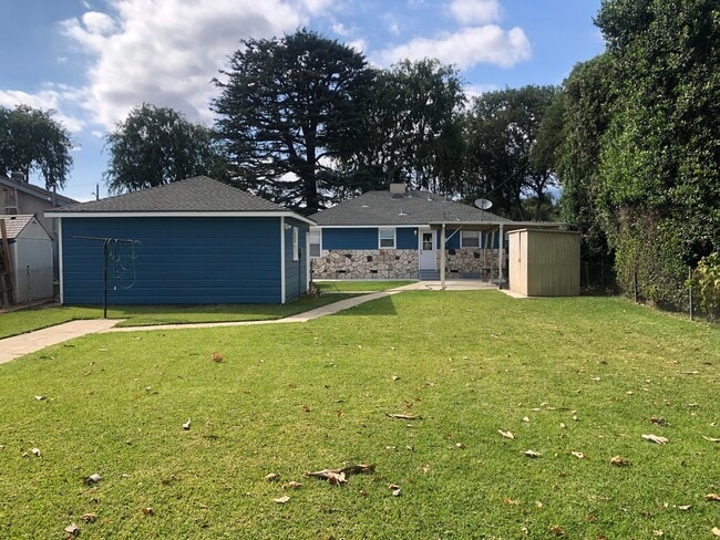 Building Photo - 10828 Montecito Dr