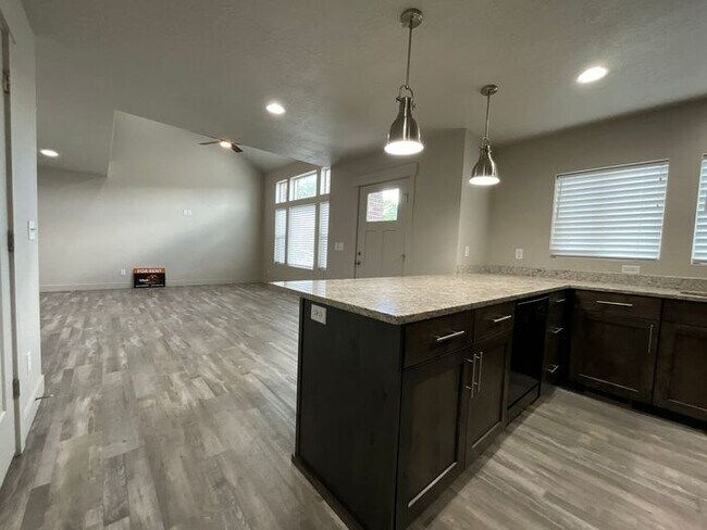 3 bedroom 2 1/2 bath townhome