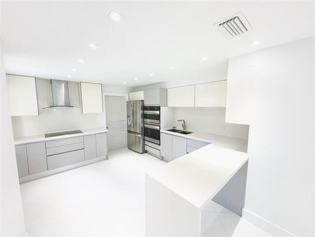 Photo - 1549 Barcelona Way Townhome