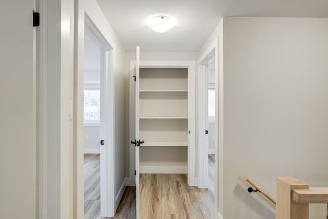 Photo - 64 Collete Crescent Unit Upper