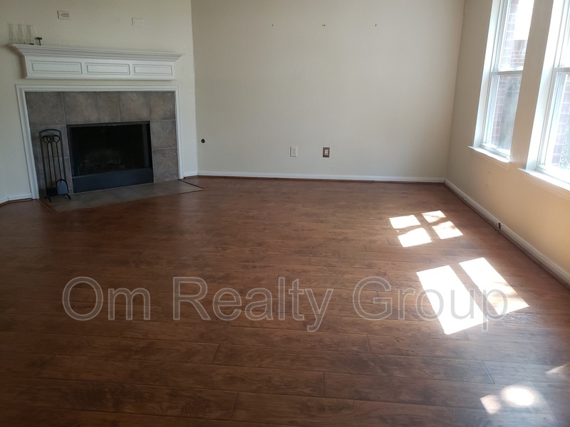 Photo - 110 Genesee Ridge Dr House