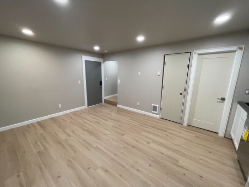 Photo - 120 S University Dr Unidad 2