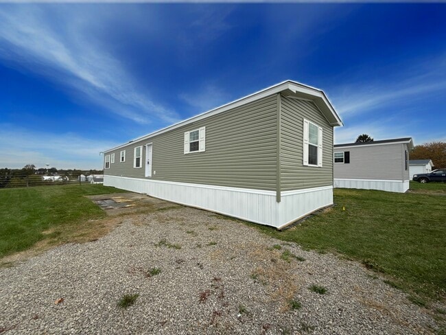 Building Photo - Saxonburg MHP Unit 443