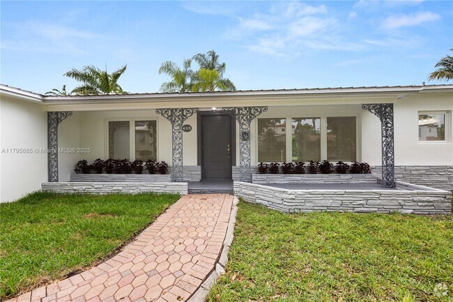 Building Photo - 439 Bargello Ave Rental