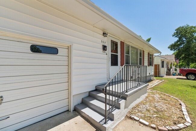 Photo - 3317 S Louisville Ave