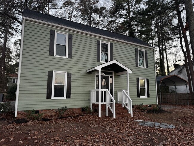 Building Photo - Modern 3BR / 2.5BA Home with Granite Kitchen, Loft and Storage