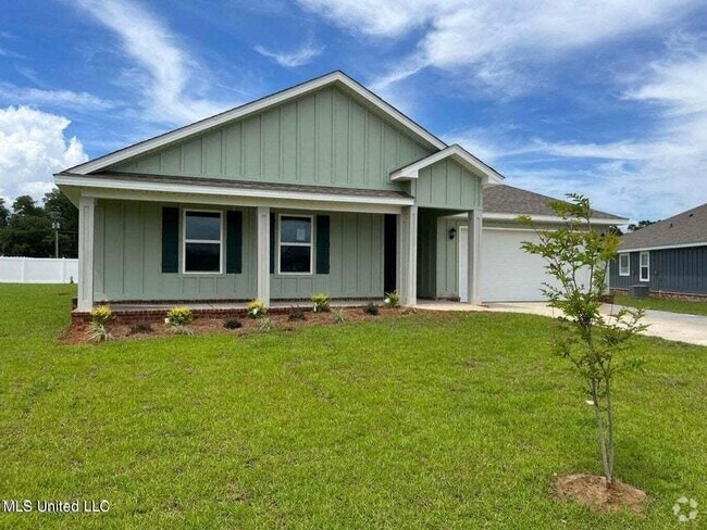 Building Photo - Beautiful new 4/2 Rental
