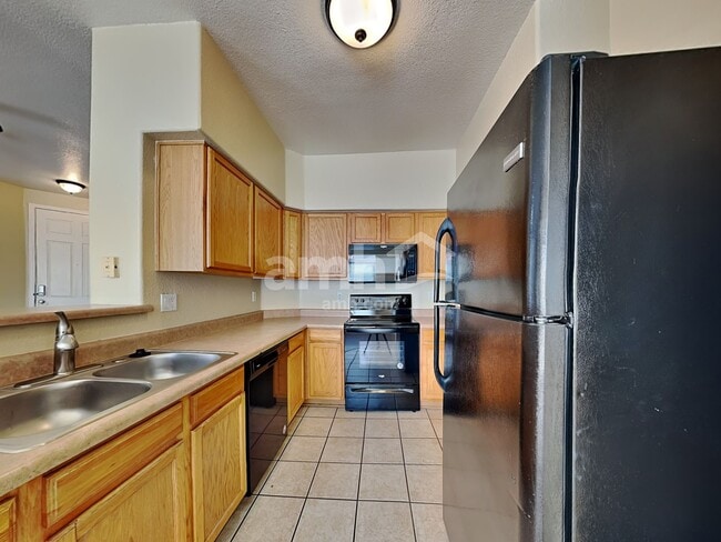 Photo - 766 S Jesse St