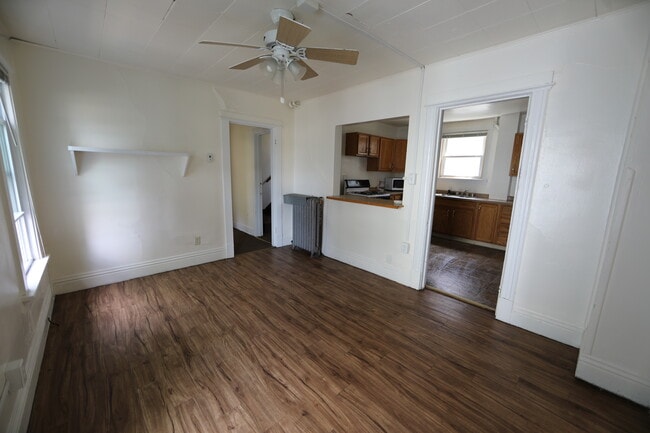 Photo - 117 N Bedford St