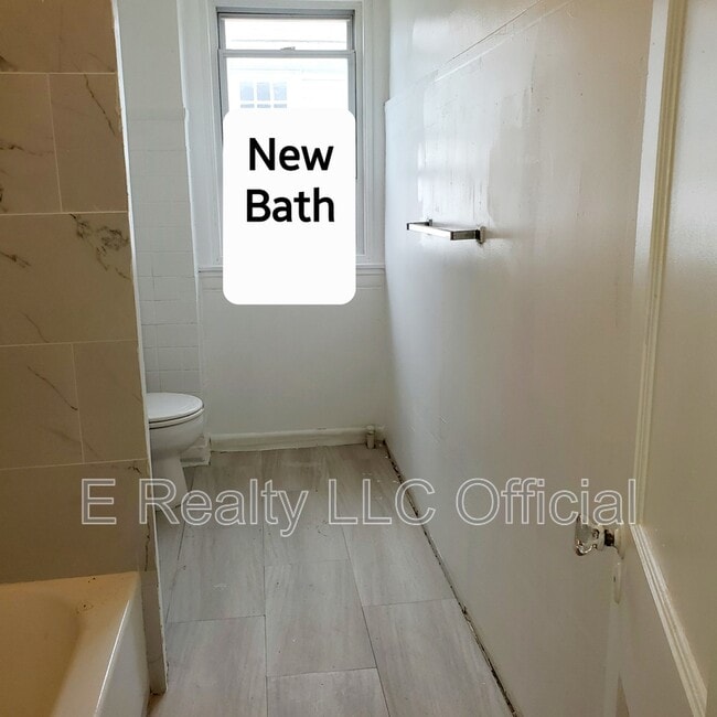 Photo - 819 N 64th St