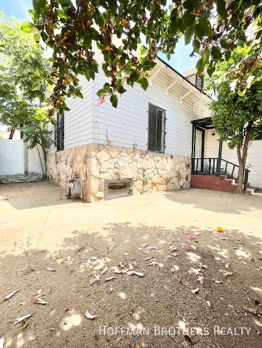 Photo - 1936 New England St