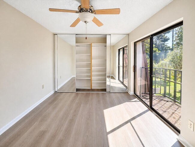 Photo - 7312 73rd Way