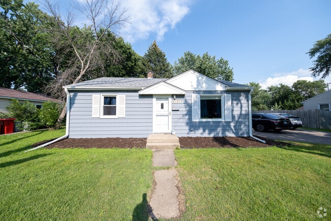 Building Photo - 8521 Nicollet Ave Rental