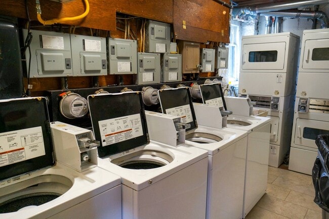 Laundry Facility - Eaglemoor