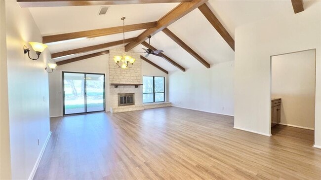 Photo - 843 Sunfish St