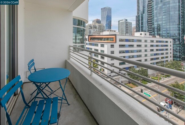 403 Main St Unit 816