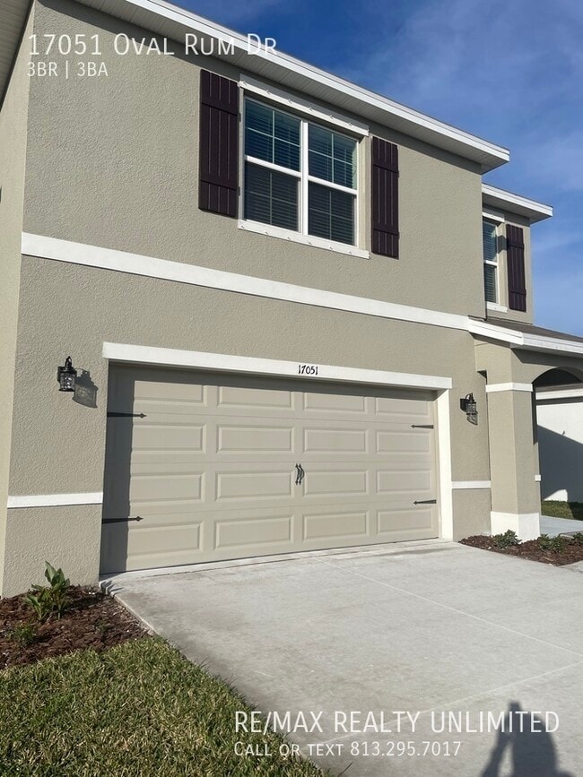 Photo - Lagoon Living! Southshore Bay - Oval Rum D...