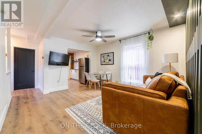 Photo - 19 Century St Unité 2