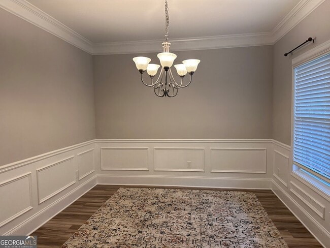 Photo - 273 The Blvd