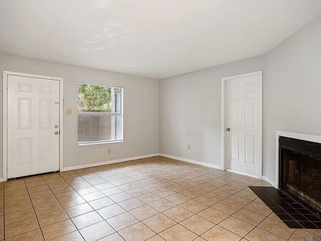 Photo - 844 Hammond Manor Dr Unit Apartment B