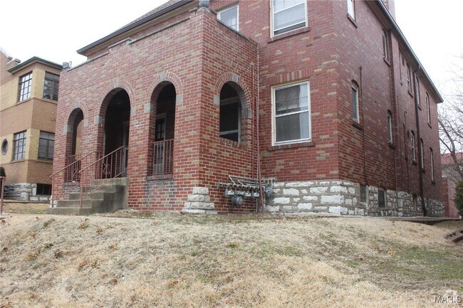 Building Photo - 5021 Oleatha Ave Rental