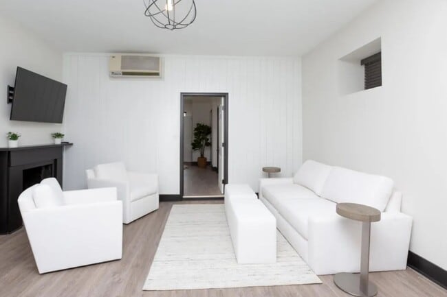 Photo - 1210 N Calvert St