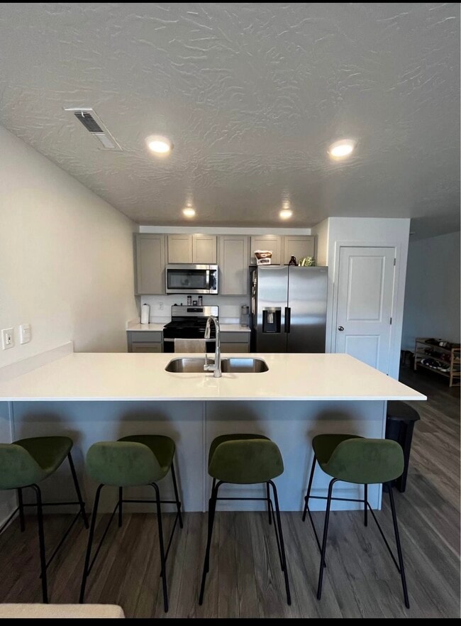 Photo - 3182 E Elkhorn Ln