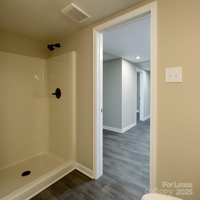 Photo - 8033 Cedar Glen Dr