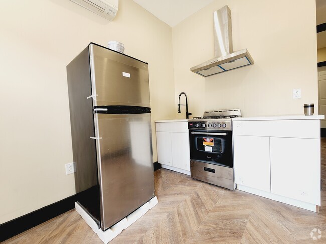 Building Photo - 283 Monticello Ave Unit Ground Rental
