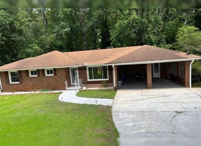 Building Photo - 2521 N Bryan Cir