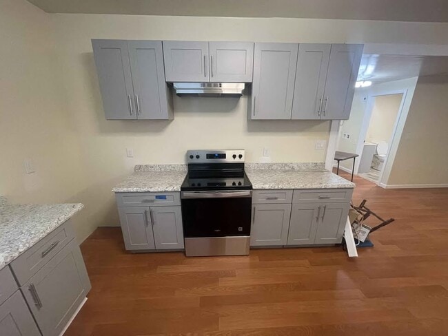 Photo - 400 N Dillard St