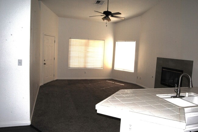 Photo - 5315 Clover Mountain St