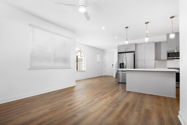 Photo - Independence in Dixon