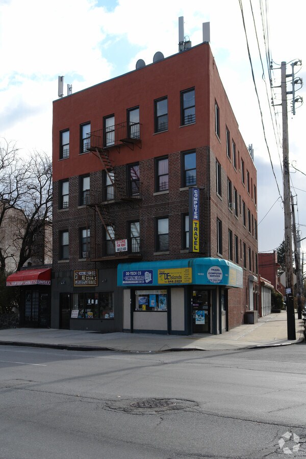 Photo - 1450 E Gun Hill Rd