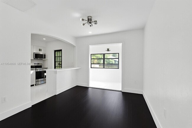 Photo - 9173 Byron Ave