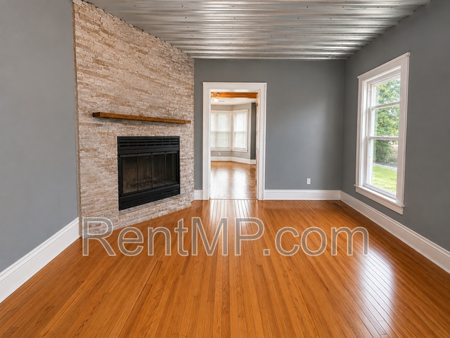 Photo - 116 N Kinney Ave