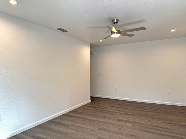 Photo - Fully Renovated 2 bed 1 bath !!