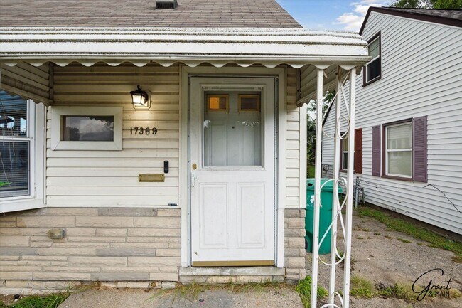 Photo - $1200 - 3 bedroom Eastpointe