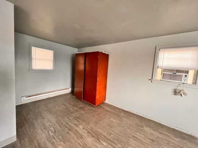 Photo - Studio Apartment Off of Federal Way
