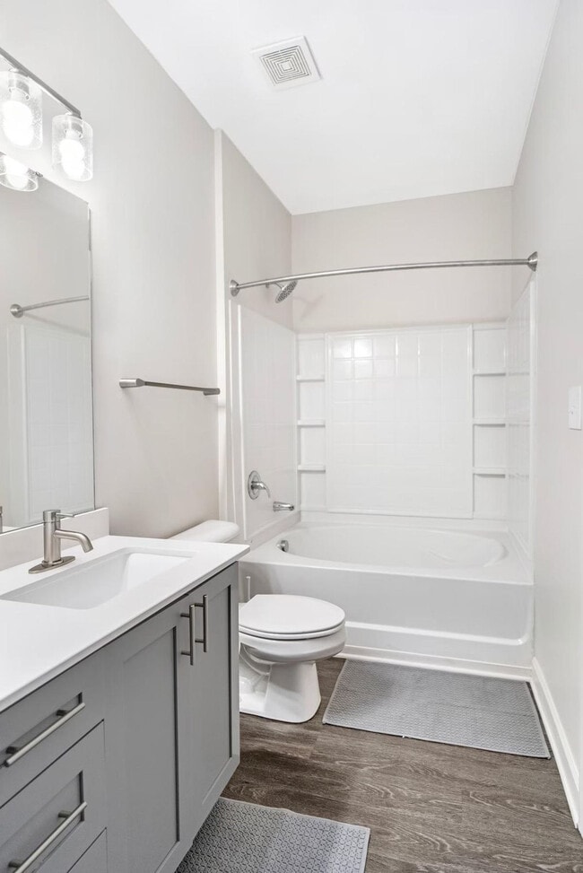 Photo - 2212 Brisbane Woods Way Unidad SI ID1225813P