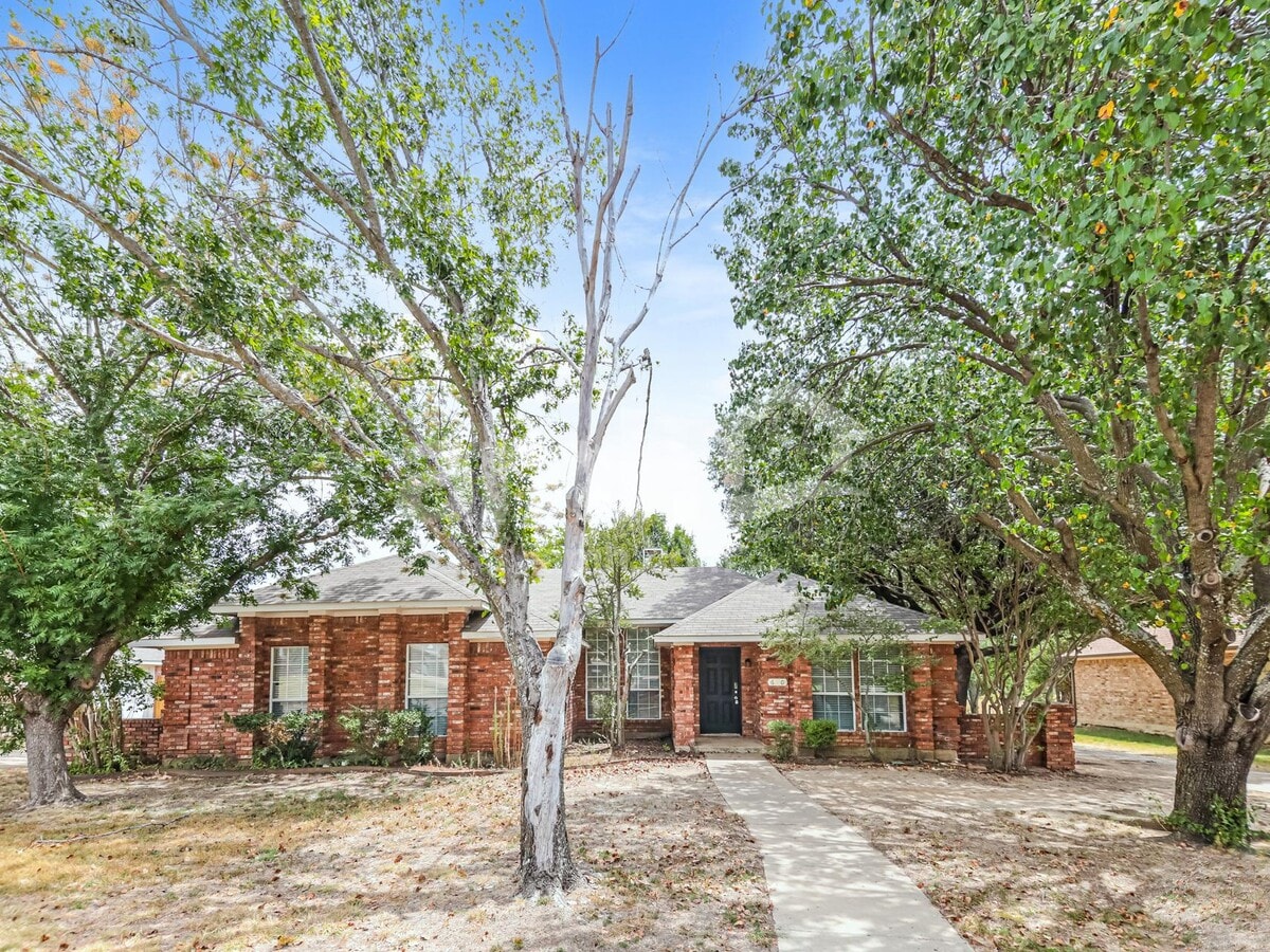 Photo - 6410 Coral Ln