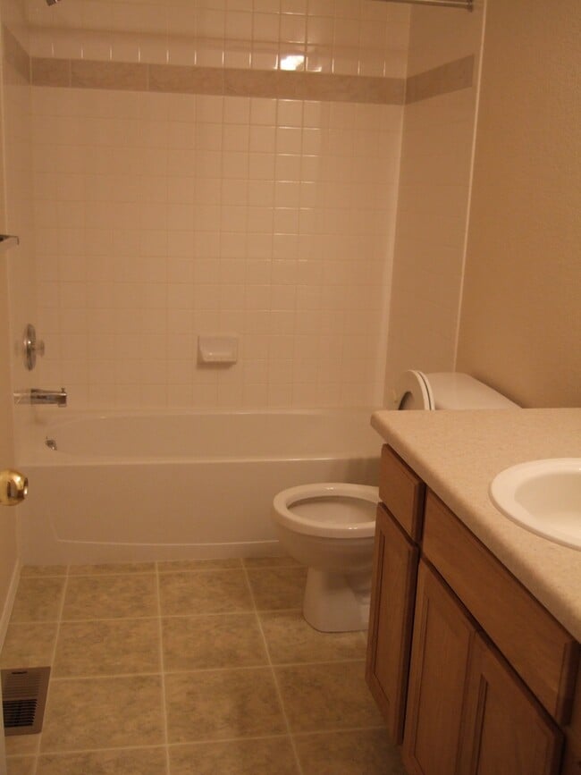 Photo - 3 Bedroom End Unit Townhome