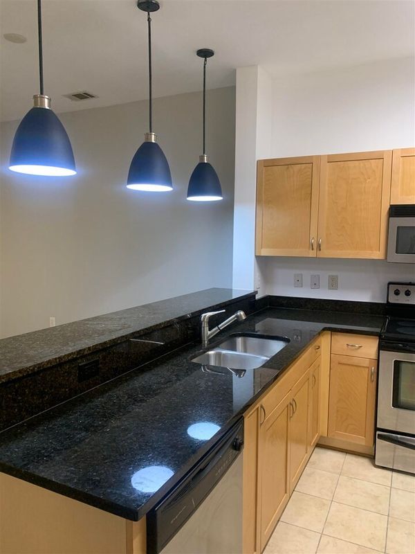 Photo - 870 Mayson Turner Rd NW