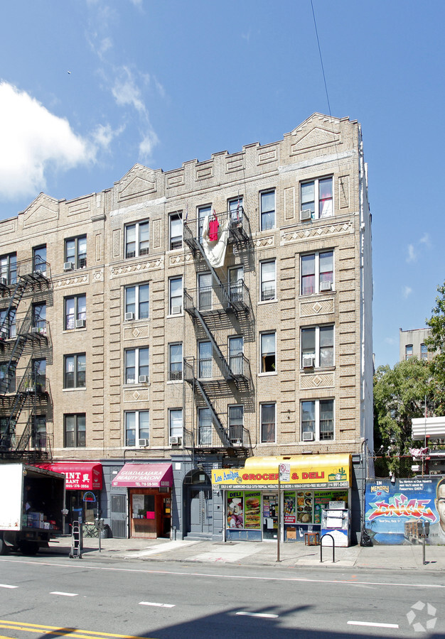 907 Southern Blvd - 907 Southern Blvd Apartments