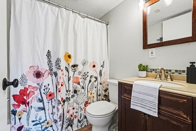 Photo - 2727 Madelyn Dr SW Unit A